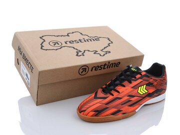 Футбольне взуття Restime